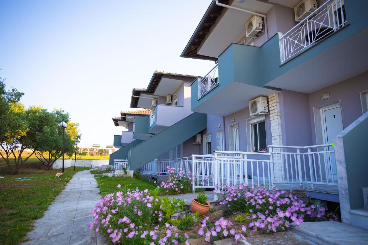 Marele Hills Apartments Néa Fókaia Exteriör bild